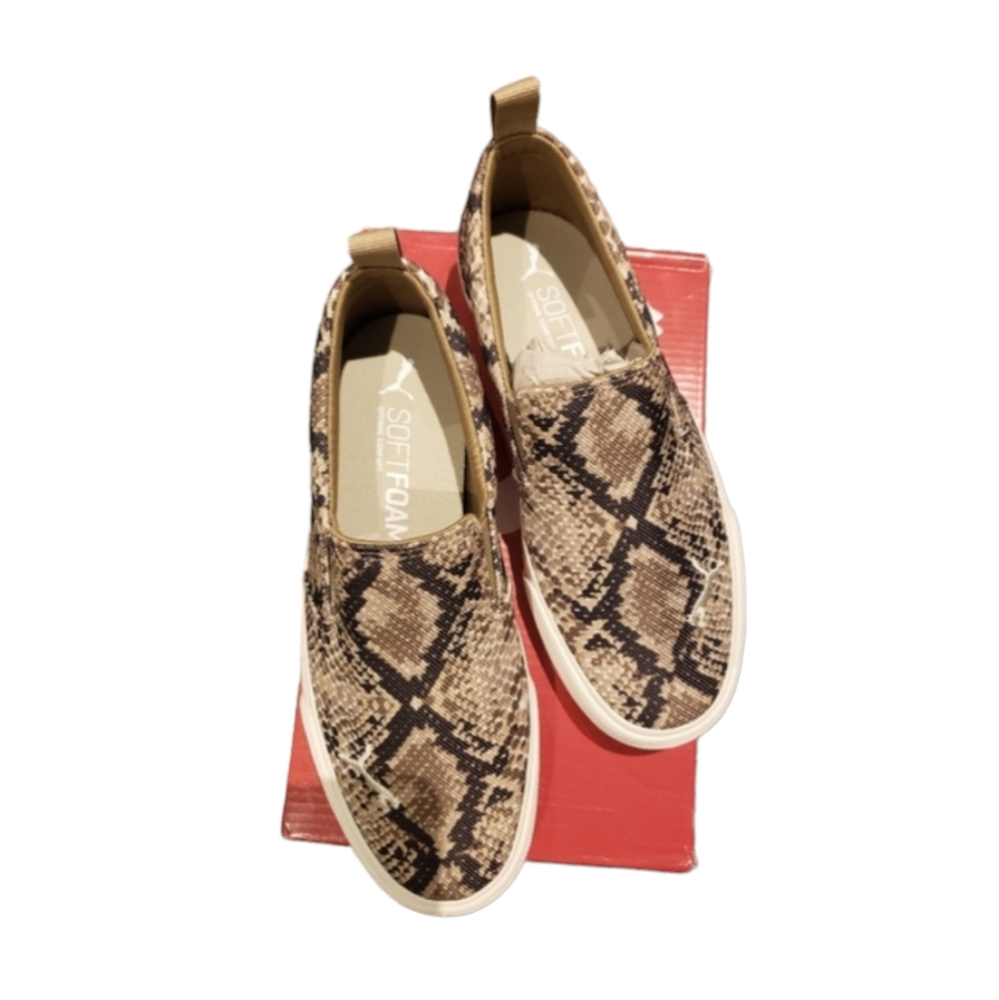 SlipOn puma size 6 phyton brown